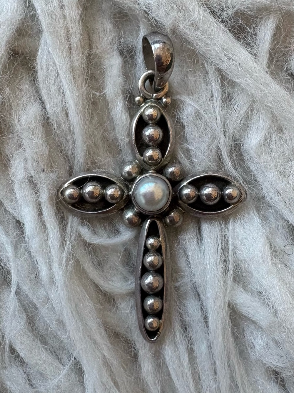 Silpada 925 Sterling Silver Contemporary Credence Pearl Cross Pendant S0971 Goth